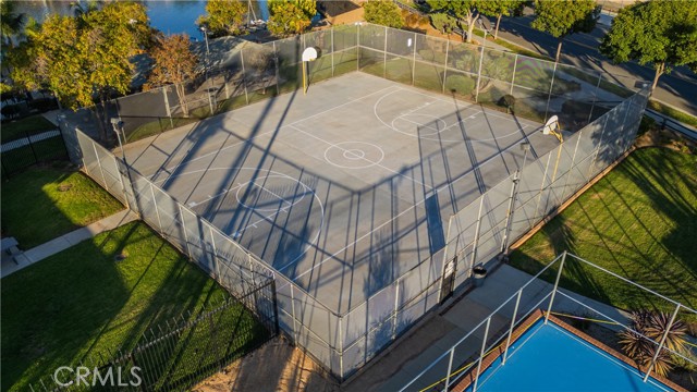 Detail Gallery Image 33 of 42 For 1233 Sunkist, Corona,  CA 92882 - 2 Beds | 1 Baths