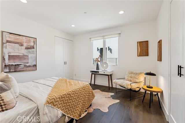 Detail Gallery Image 20 of 34 For 542 N Commonwealth Ave, Silver Lake Los Angeles,  CA 90004 - 3 Beds | 2/1 Baths