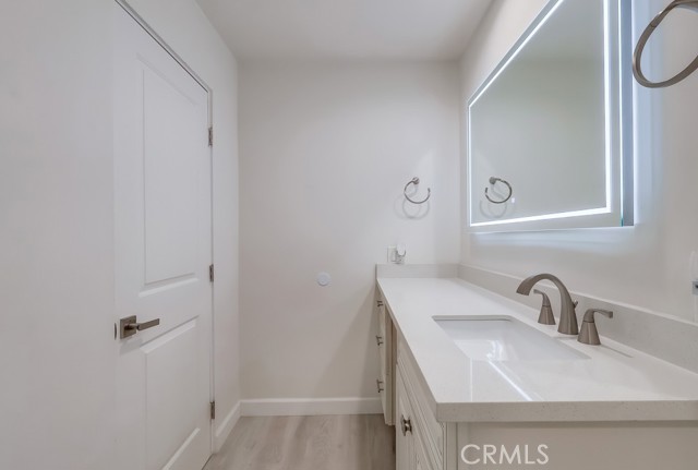 3200 La Rotonda Drive, Rancho Palos Verdes CA: https://media.crmls.org/medias/4bca7bd6-1c57-4652-9480-b638411d592d.jpg