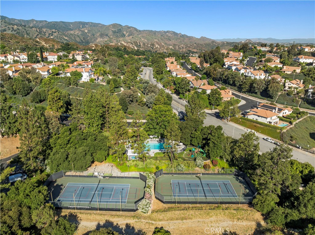 https://media.crmls.org/medias/4bcb8904-5d53-4b41-af0f-d686d4fe44f9.jpg?preset=X-Large