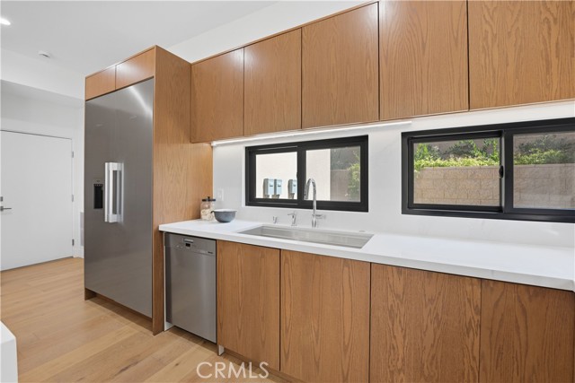 Detail Gallery Image 33 of 72 For 5108 Gordon Ln, San Diego,  CA 92109 - 4 Beds | 5/1 Baths