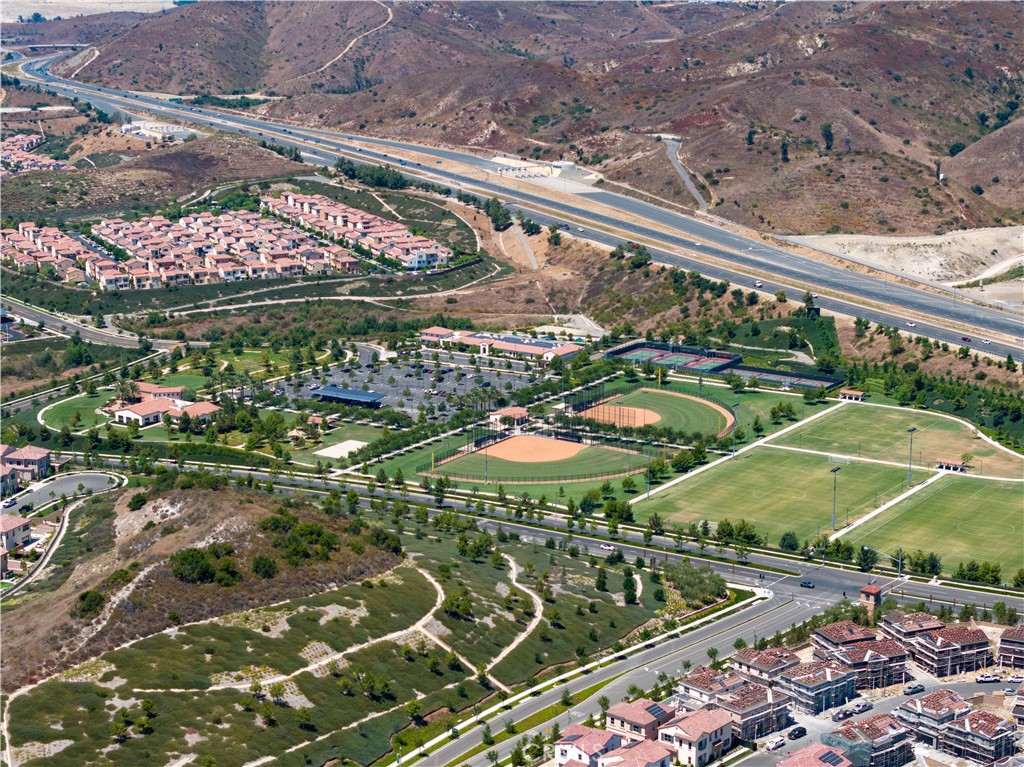 4bcc4221 Ad01 4560 800e 27547d8ce58f