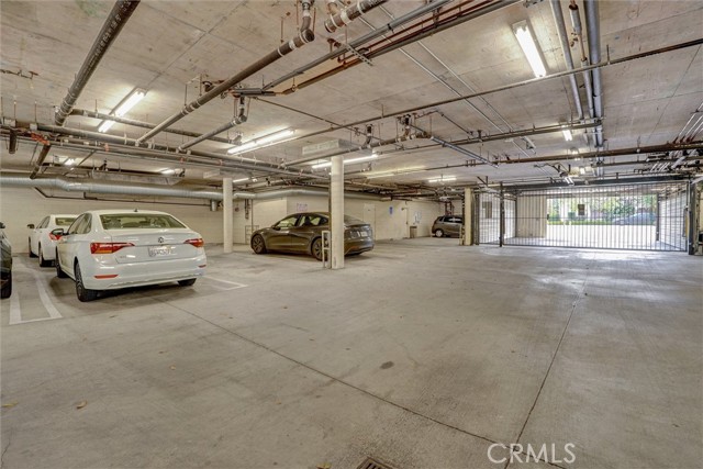 13935 Burbank, 105 photo 38