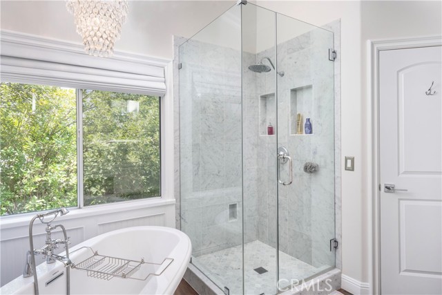 27705 Essex Place, Valencia CA: https://media.crmls.org/medias/4bcd028a-57c3-4369-bd5d-d082ccda5c6e.jpg