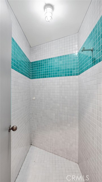 741 Marlin, Laguna Beach CA: https://media.crmls.org/medias/4bcd0b11-0b31-41e8-b2cf-2d75b1b99e76.jpg