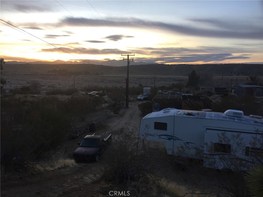 https://media.crmls.org/medias/4bcd5ead-7eba-488e-b03e-70e18a415086.jpg?preset=X-Large