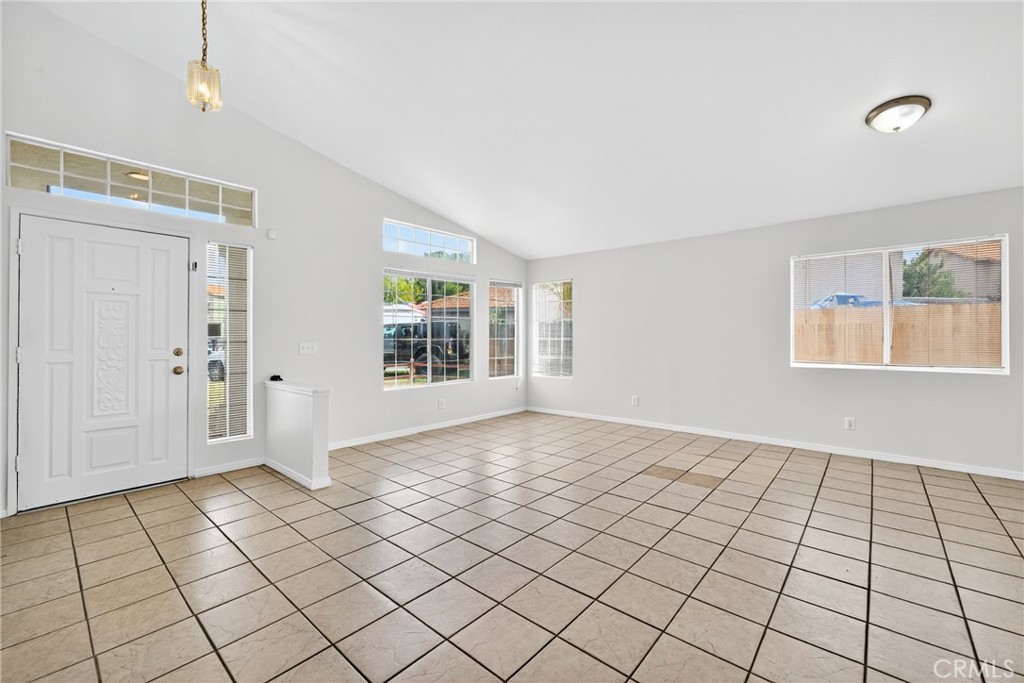 MLS #OC25249388 image #5