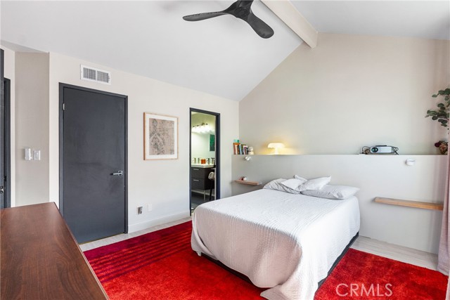 Detail Gallery Image 16 of 36 For 26873 Claudette St #112,  Canyon Country,  CA 91351 - 2 Beds | 2 Baths