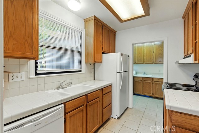 4041 57TH STREET, Sacramento CA: https://media.crmls.org/medias/4bced461-ec61-4c51-ac90-b38e80312e78.jpg
