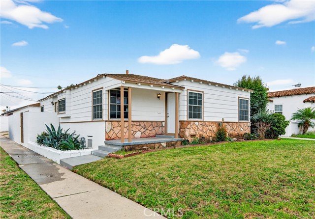 Detail Gallery Image 3 of 35 For 1500 W 96th, Los Angeles,  CA 90047 - 2 Beds | 2 Baths