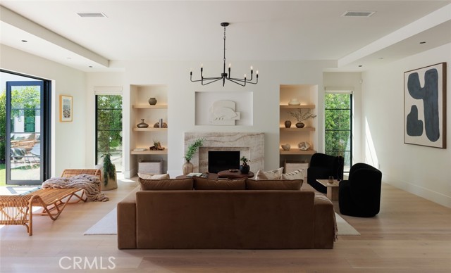 Detail Gallery Image 14 of 55 For 2780 James Dr, Carlsbad,  CA 92008 - 5 Beds | 5/1 Baths