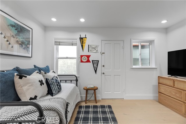 212 41st Street, Manhattan Beach, California 90266, ,Residential Income,Sold,41st,SB23072374