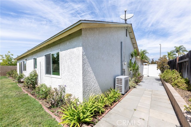 Detail Gallery Image 26 of 32 For 2310 E Chestnut Ave, Orange,  CA 92867 - 3 Beds | 2 Baths