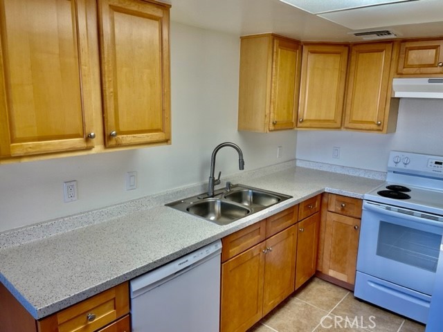 Detail Gallery Image 8 of 19 For 51085 Eisenhower #10,  La Quinta,  CA 92234 - 2 Beds | 1/1 Baths