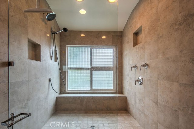 5021 Corkwood Lane, Irvine CA: https://media.crmls.org/medias/4bd0175b-8b2d-4f6c-a59a-7e3a4da01185.jpg