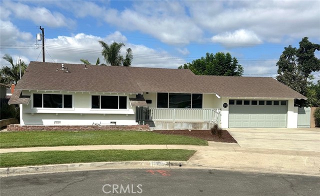 1305 S Westchester Drive, Anaheim CA: https://media.crmls.org/medias/4bd0afec-0547-4259-b74b-369eefb16faf.jpg