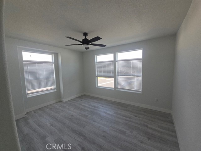 21500 Lassen, Chatsworth CA: https://media.crmls.org/medias/4bd13fdd-5abb-4696-9413-68b1ce0a4504.jpg