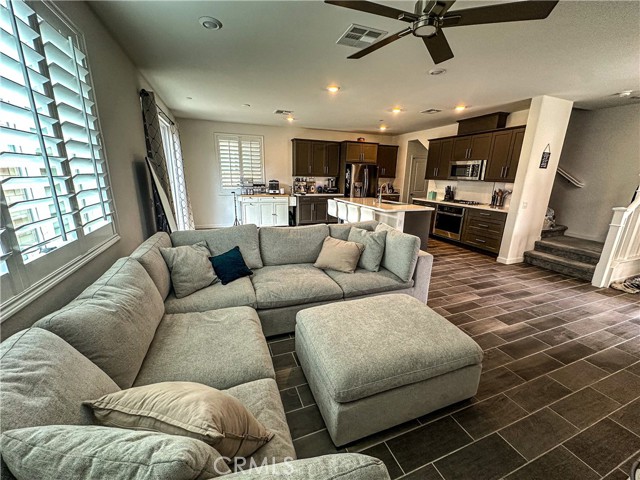 Detail Gallery Image 20 of 34 For 16281 Castello Ln #2,  Fontana,  CA 92336 - 3 Beds | 2/1 Baths