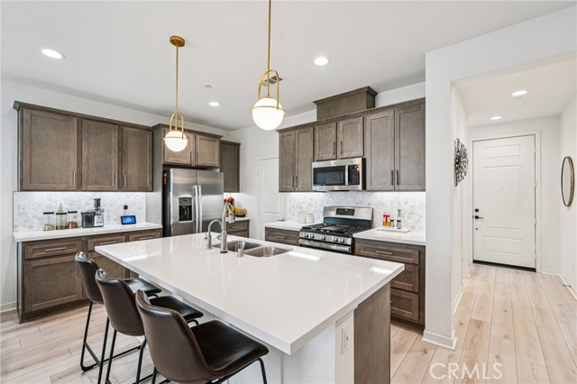 Detail Gallery Image 5 of 38 For 32691 Brunello Way, Temecula,  CA 92591 - 4 Beds | 3 Baths