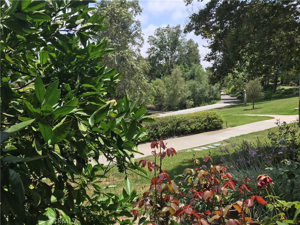 https://media.crmls.org/medias/4bd1a95c-dccc-47d0-926c-78943cded5d4.jpg?preset=X-Large