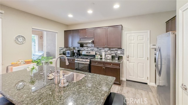 Detail Gallery Image 11 of 26 For 14535 Serenade Dr, Corona,  CA 92880 - 4 Beds | 2/1 Baths