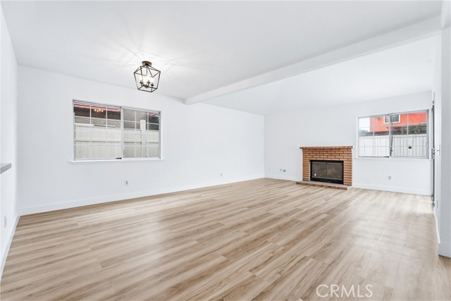 Detail Gallery Image 18 of 33 For 300 Mildred, Perris,  CA 92571 - 4 Beds | 2/1 Baths