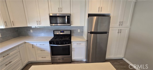 Detail Gallery Image 3 of 16 For 120 S Belmont St #5,  Glendale,  CA 91205 - 2 Beds | 1 Baths