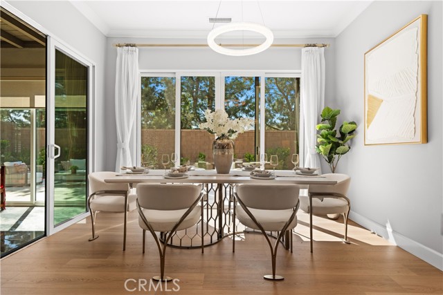 Detail Gallery Image 4 of 55 For 100 Henderson, Irvine,  CA 92620 - 4 Beds | 4/1 Baths