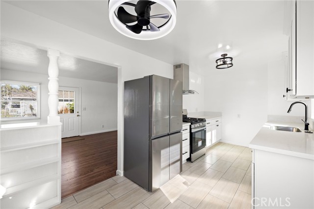 Detail Gallery Image 5 of 17 For 364 East 18th Street, Costa Mesa,  CA 92627 - 2 Beds | 1 Baths