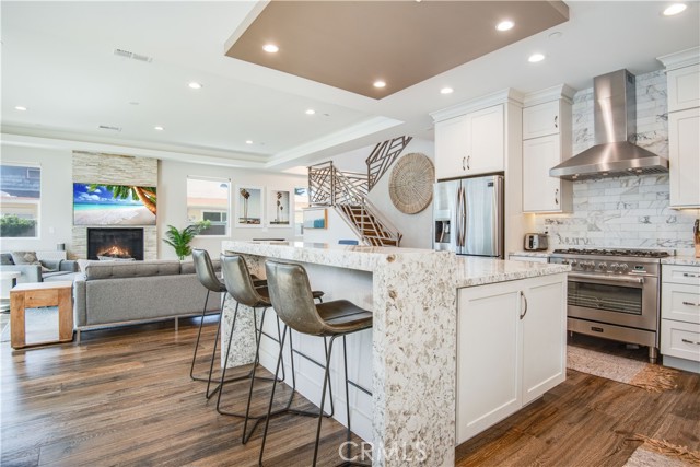 2206 Warfield Avenue, Redondo Beach, California 90278, 4 Bedrooms Bedrooms, ,3 BathroomsBathrooms,Residential,Sold,Warfield,SB22060456