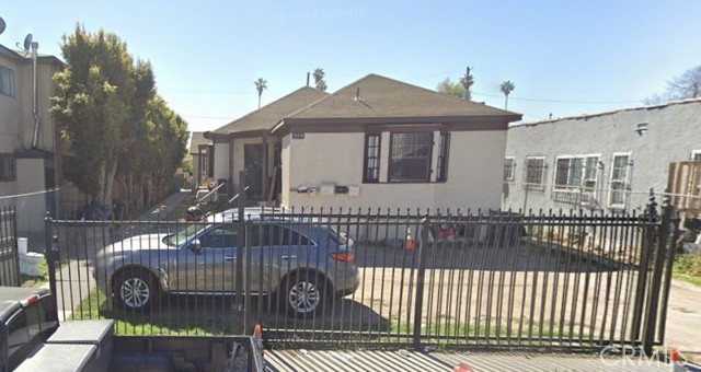 902 W 84th Street, Los Angeles, CA, 90044 902 W 84th Street, Los Angeles, CA, 90044