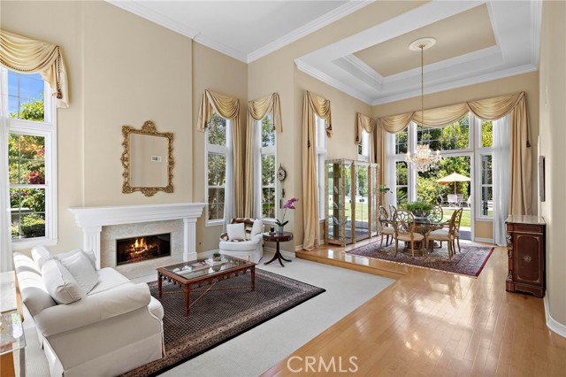17 Brigadier, Irvine CA: https://media.crmls.org/medias/4bd8e779-ab88-4e29-83bc-8d81f0ef475c.jpg
