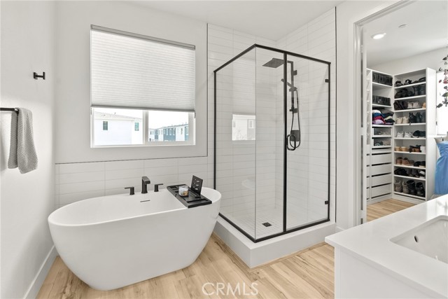 Detail Gallery Image 2 of 61 For 27628 Evergreen Pl, San Pedro,  CA 90732 - 5 Beds | 3 Baths