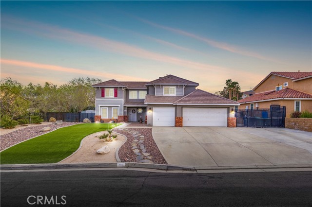 Detail Gallery Image 1 of 41 For 5550 Avenida Entrada, Palmdale,  CA 93551 - 5 Beds | 3 Baths