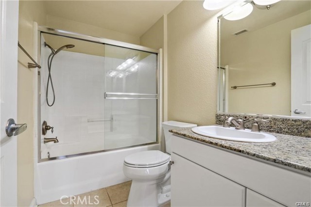 Detail Gallery Image 12 of 21 For 838 Pine Ave #402,  Long Beach,  CA 90813 - 2 Beds | 2 Baths