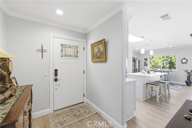 Detail Gallery Image 3 of 32 For 2269 via Puerta #Q,  Laguna Woods,  CA 92637 - 2 Beds | 2 Baths