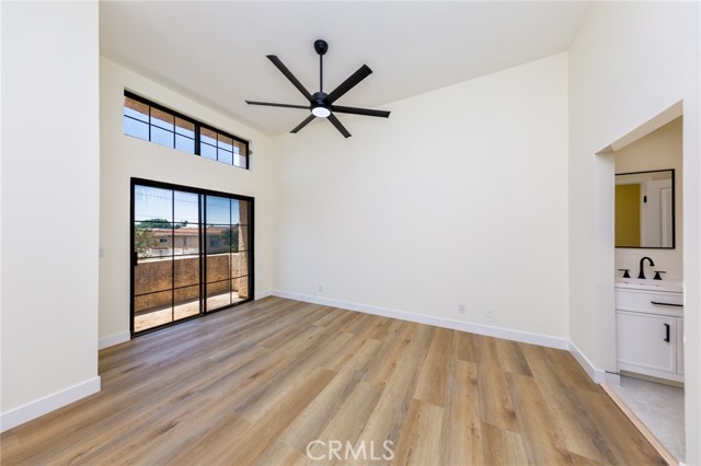 Detail Gallery Image 8 of 11 For 15035 Nordhoff St #115,  North Hills,  CA 91343 - 2 Beds | 3 Baths