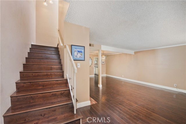 10230 Zelzah Avenue, 2 photo 8