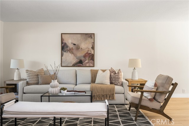 Detail Gallery Image 10 of 46 For 25232 Earhart, Laguna Hills,  CA 92653 - 4 Beds | 3 Baths