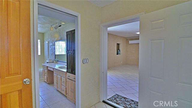 Detail Gallery Image 16 of 28 For 22500 Justin Trl, Palm Springs,  CA 92262 - 3 Beds | 2 Baths