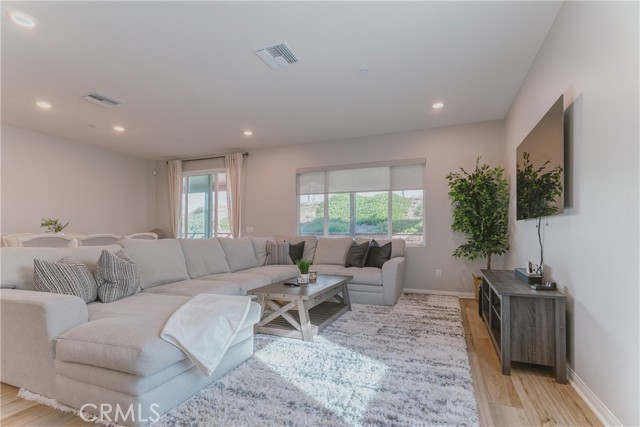 Detail Gallery Image 11 of 30 For 7552 Honeybell Ct, Riverside,  CA 92507 - 4 Beds | 2 Baths
