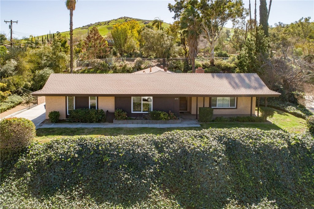 274 Frost Court, Riverside, CA 92507