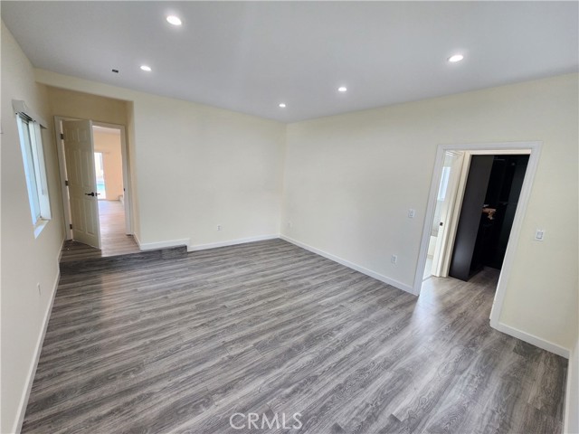 Detail Gallery Image 13 of 43 For 9462 Givens, Northridge,  CA 91325 - 4 Beds | 5 Baths