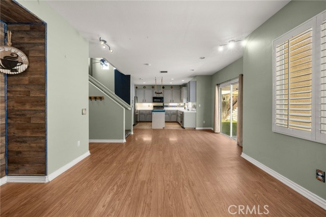 28335 Sycamore Drive, Saugus CA: https://media.crmls.org/medias/4bdcab98-6c8d-4a55-a712-5337351147b6.jpg