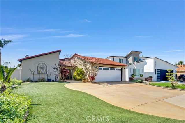 Detail Gallery Image 2 of 37 For 30341 Sea Horse Cir, Canyon Lake,  CA 92587 - 3 Beds | 2 Baths