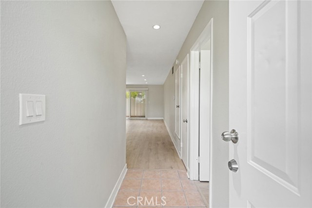 Detail Gallery Image 3 of 15 For 10636 Woodley Ave #1,  Granada Hills,  CA 91344 - 3 Beds | 2 Baths