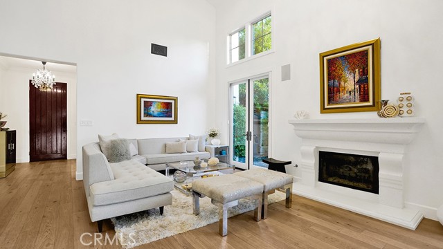 33 Via Armilla, San Clemente CA: https://media.crmls.org/medias/4bdd6197-832d-4c16-9f8c-75eab69b6b2c.jpg
