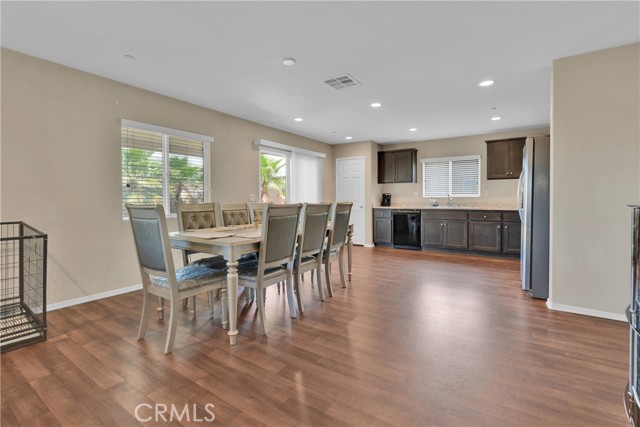 10562 Chevron Court, Adelanto CA: https://media.crmls.org/medias/4bddf025-6a3f-4fa9-9f85-61495d0d909d.jpg