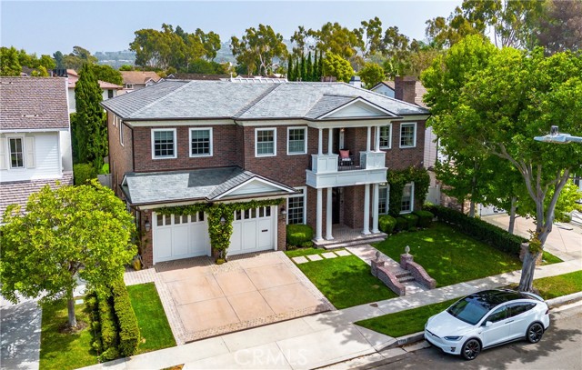 Detail Gallery Image 2 of 75 For 1714 Newport Hills Dr, Newport Beach,  CA 92660 - 5 Beds | 5/1 Baths