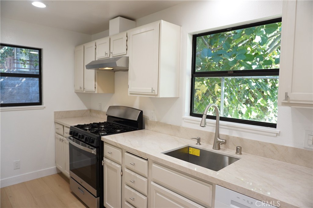 4Bdf38Dd 1B46 4312 93E4 16Eafbe98E93 3948 Pennsylvania Avenue, Glendale, Ca 91214 &Lt;Span Style='BackgroundColor:transparent;Padding:0Px;'&Gt; &Lt;Small&Gt; &Lt;I&Gt; &Lt;/I&Gt; &Lt;/Small&Gt;&Lt;/Span&Gt;